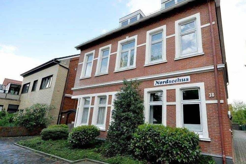 Familienfreundliche Ferienwohnung mit zwei separaten Schlafzimmern! — Bild 2