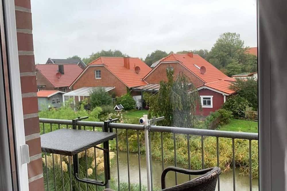Schöne helle Ferienwohnung Silbermöwe Og direkt an den Greetsieler Grachten — Bild 2