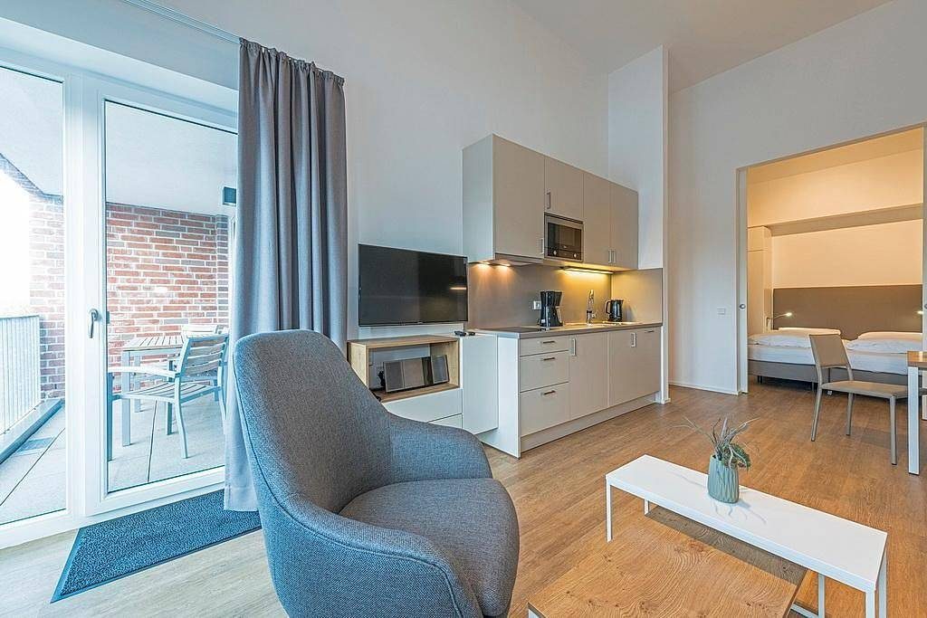 Apartment in Strandnähe mit sonniger Süd-West-Loggia, Badewanne & Sauna im Haus! — Bild 2