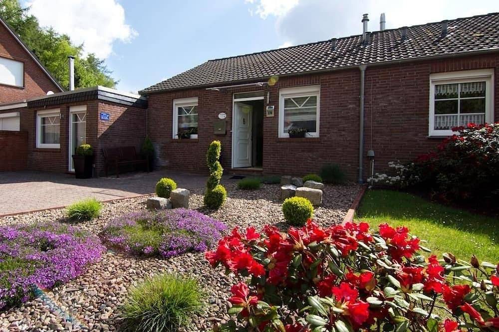Ferienhaus Hage für 1 - 4 Personen mit 2 Schlafzimmern - Ferienhaus