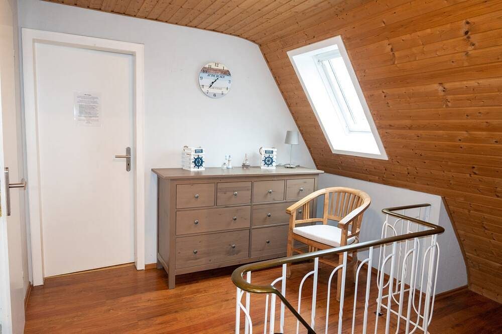 Gepflegtes Ferienhaus an der Nordseeküste. Hunde willk. Umzäunter Garten, Wlan — Bild 3