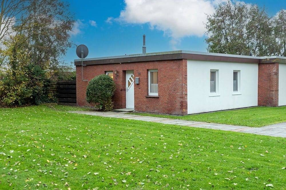 Wunderbares  Ferienhaus für 5 Gäste mit Tv, Terrasse, Haustiere erlaubt und Parkplatz — Bild 2