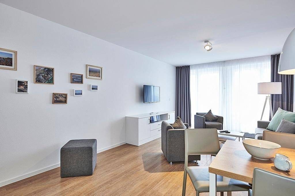 Tolles Apartment nah der Nordsee mit Westbalkon inkl. Schwimmbad- & Saunanutzung — Bild 2