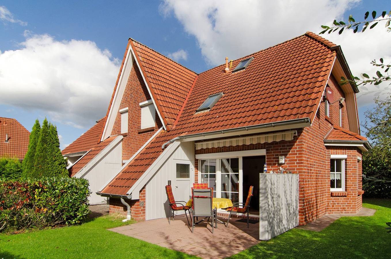 Ferienhaus 'Ferienhaus Lisa Hooksiel' mit privater Terrasse, privatem Garten und Wi-Fi