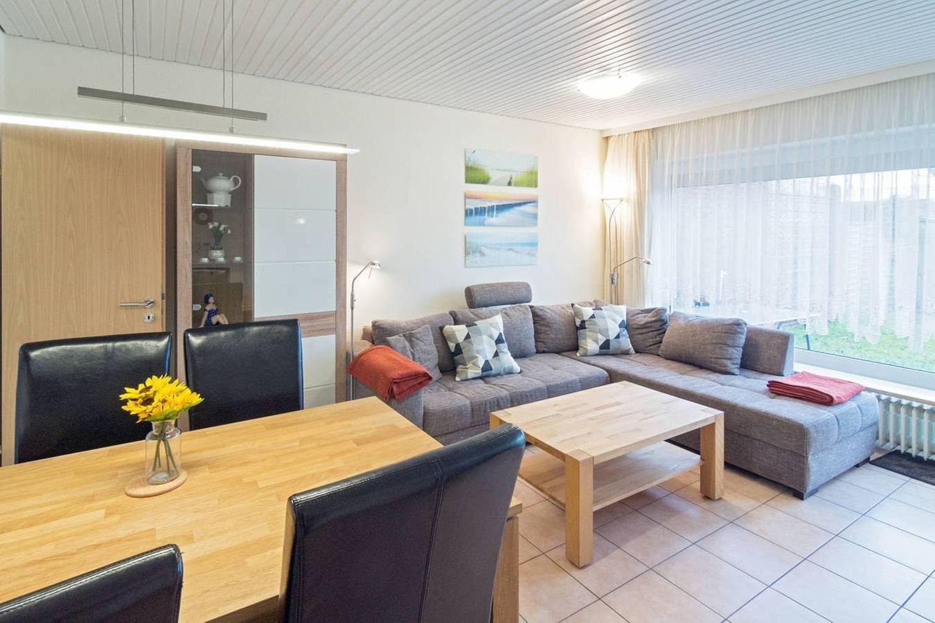 Moderner Bungalow in Norddeich - strandnah, Platz auf 56 m² für bis zu 4 Pers. — Bild 3