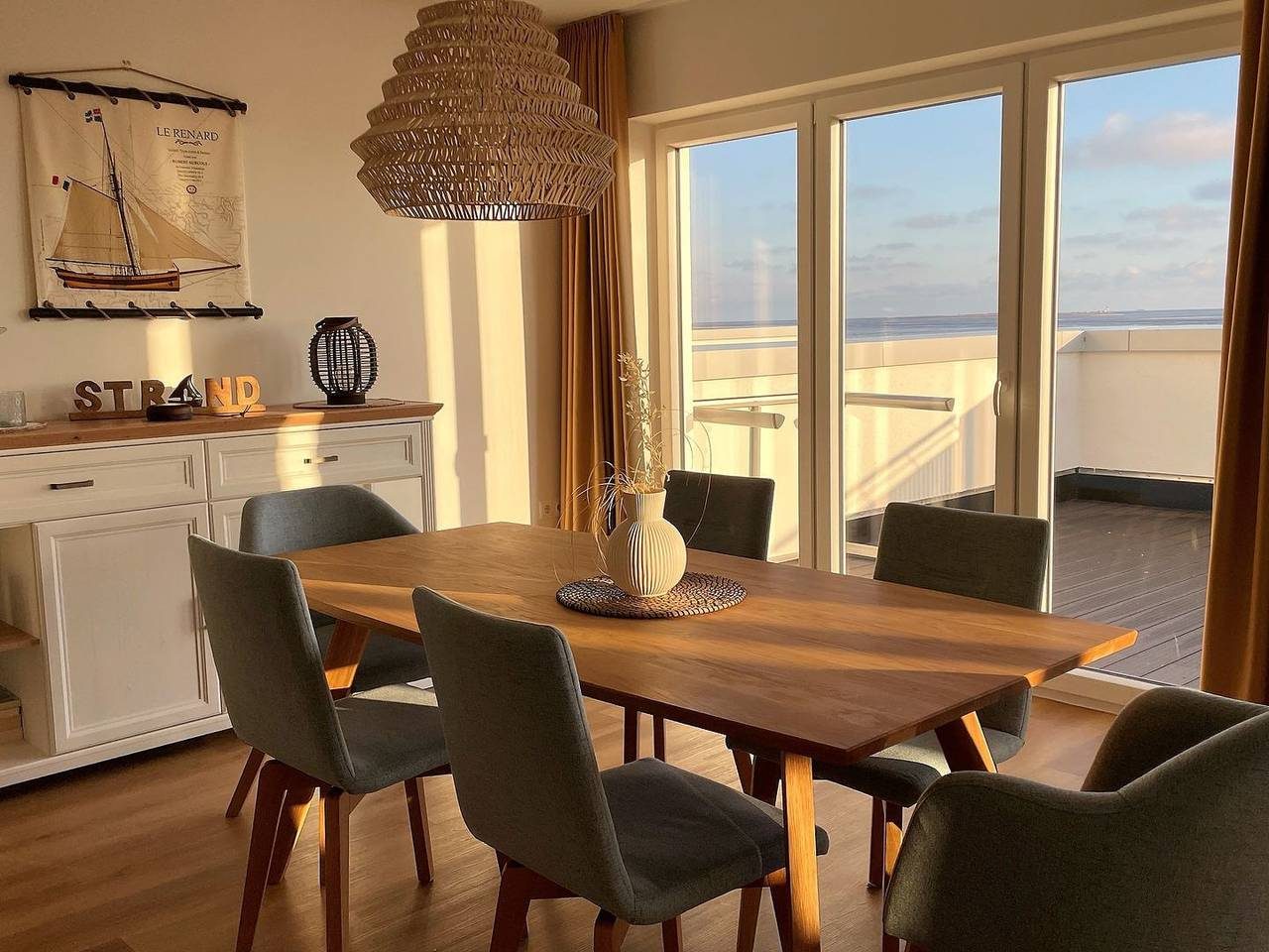Moderne, hochwertige Ferienwohnung, Sauna, großer Balkon, Meerblick, Strandnah — Bild 3