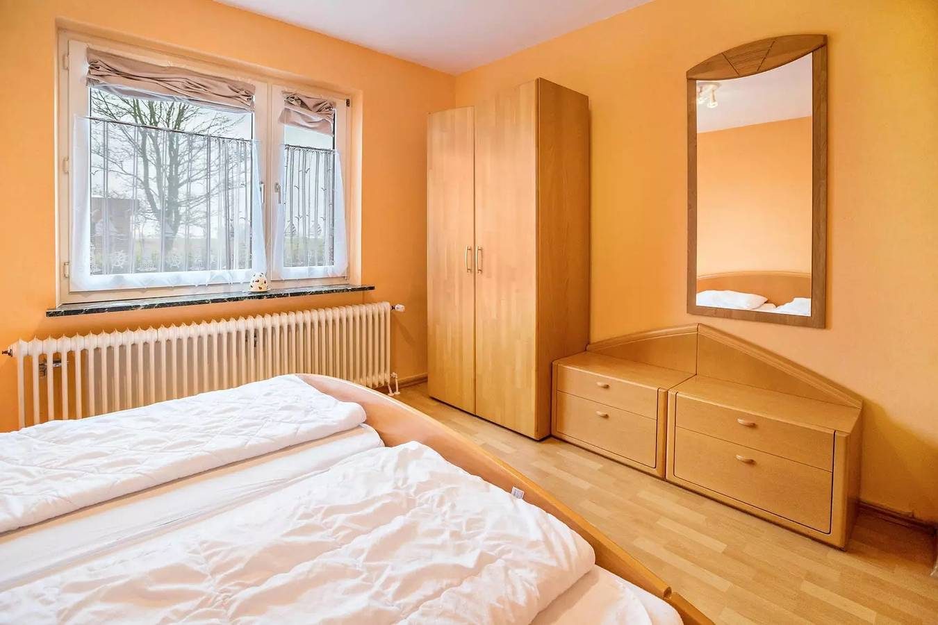 Das Ferienhaus am Siel befindet sich im Warfendorf Nesse und bietet alles, was Sie für einen erholsamen Urlaub benötigen. — Bild 5