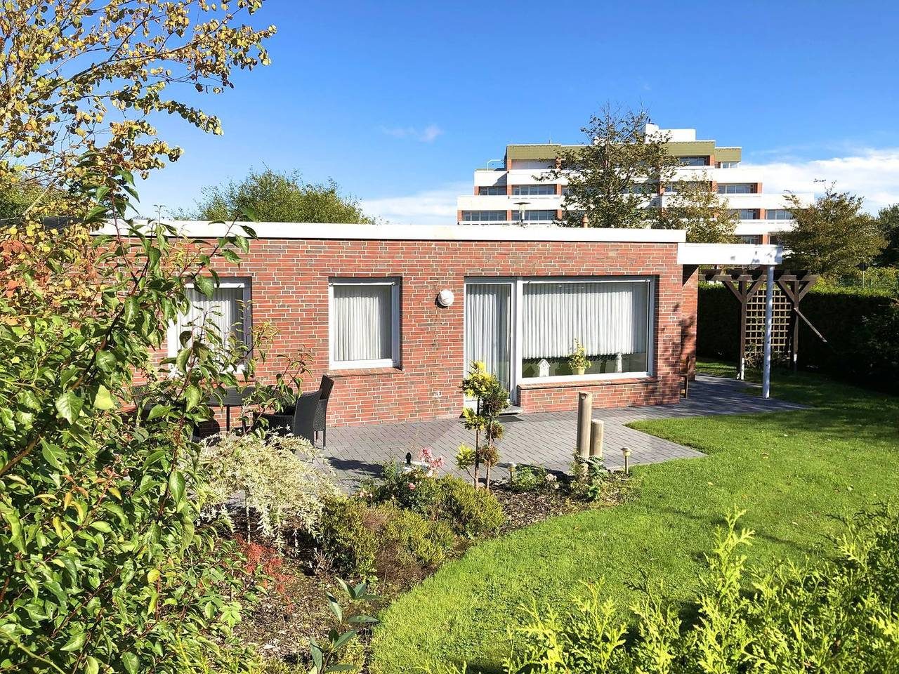 Deichblick: Strandnaher Ferienbungalow in in Norden