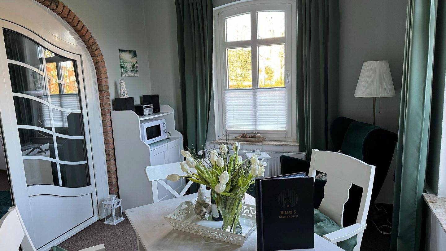 Huus Achterdiek - Erdgeschosswohnung "Anker" mit freundlicher Atmosphäre — Bild 2