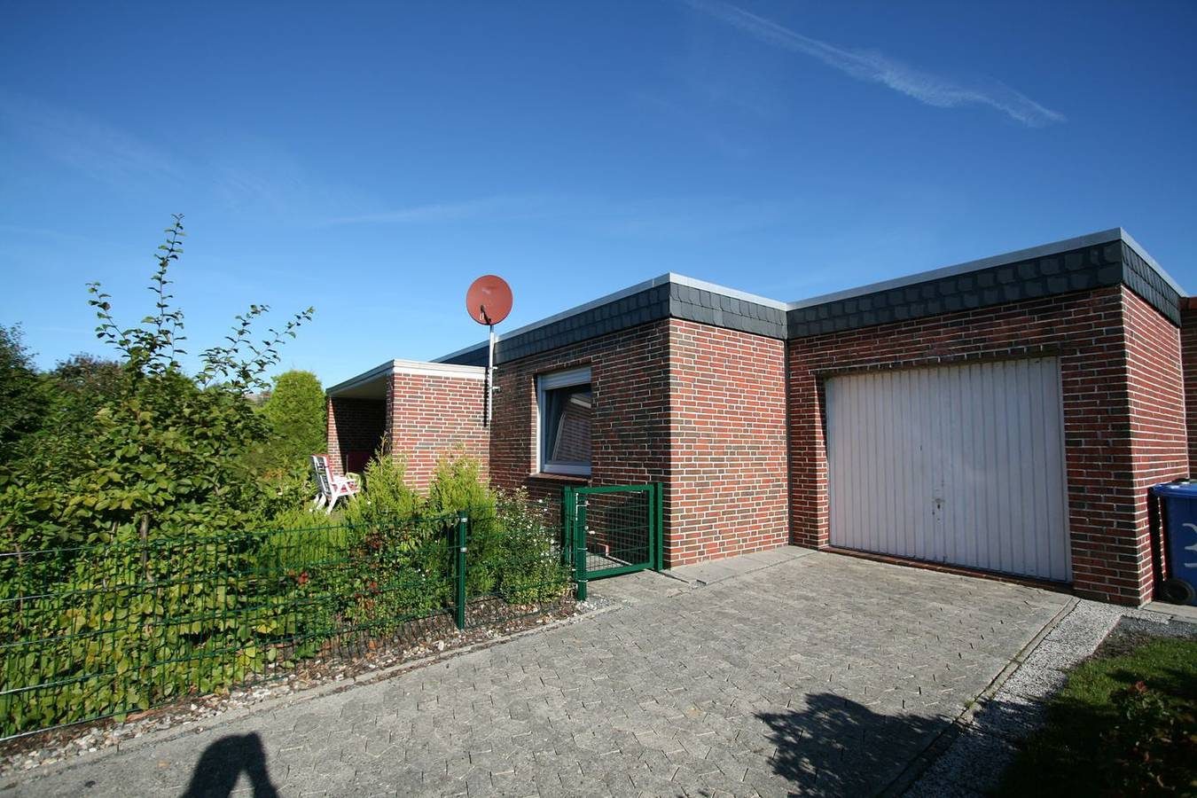 Deichblick: Strandnaher Bungalow in Norden