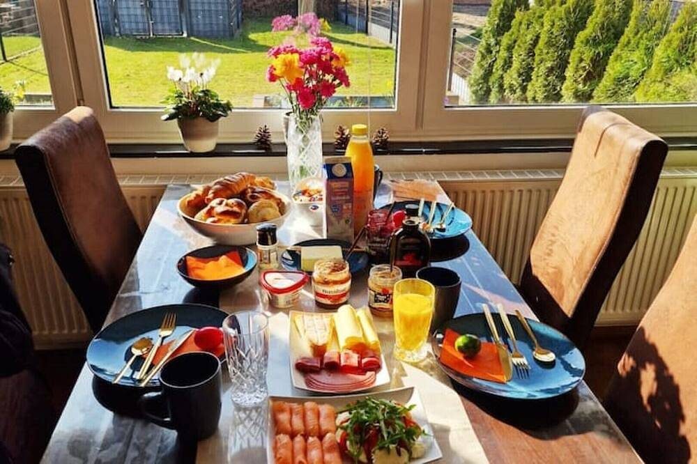 3Zi, Bad, Küche, Backofen, Balkon, Parkplatz — Bild 3