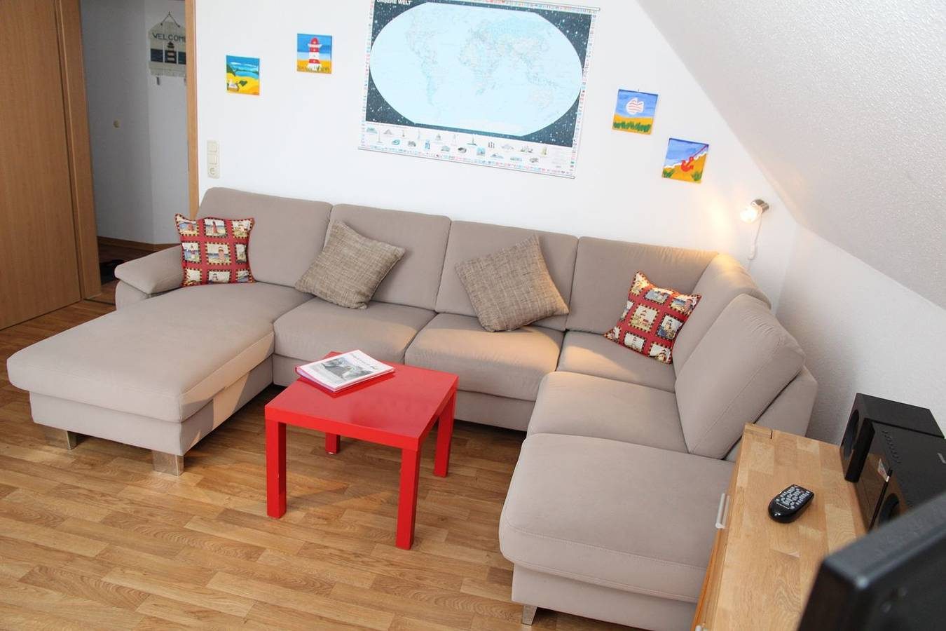 Schöne Ferienwohnung (60qm) für 4 Personen und Hund mit Balkon in Deichnähe — Bild 4