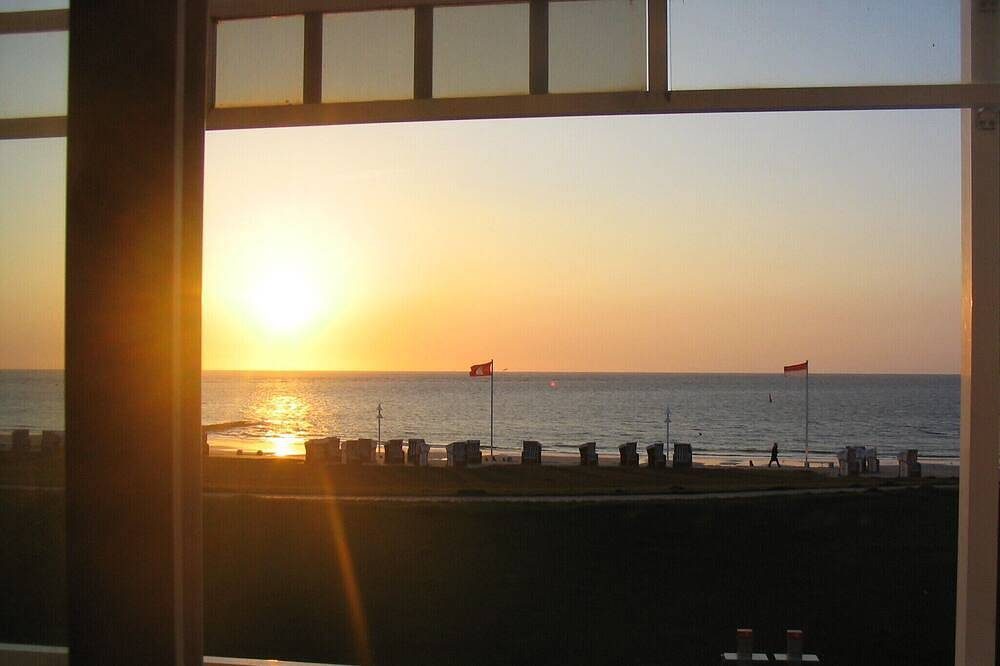 Stilvolle, gemütliche Ferienwohnung mit traumhaftem Meerblick vom Balkon — Bild 3