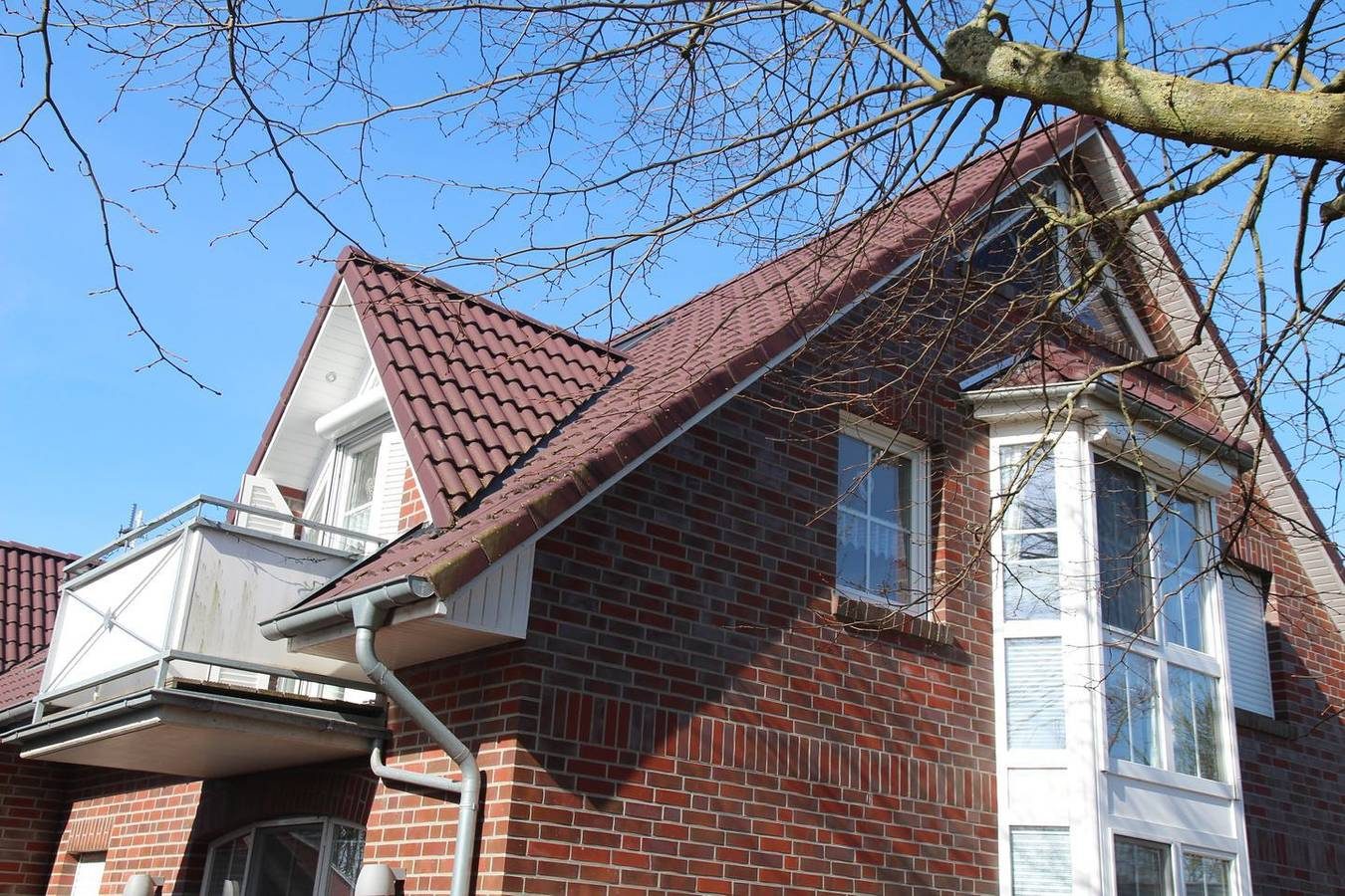 Schöne Obergeschosswohnung (80qm) für 4 Personen mit Balkon und sep. Gäste-Wc
