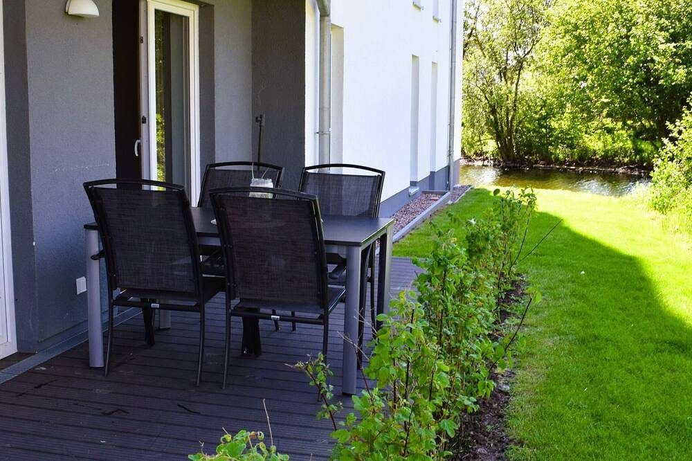 Moderne, hochwertige Ferienwohnung, Erdgeschoss, Sauna, großer Balkon, strandnah — Bild 3