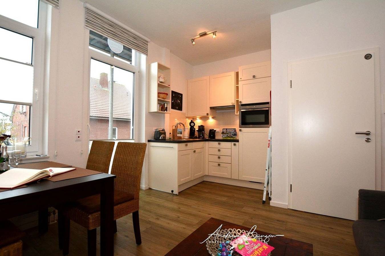 Ferienwohnung mit 2 Schlafzimmern und großer Sonnenterrasse bester Lage — Bild 4