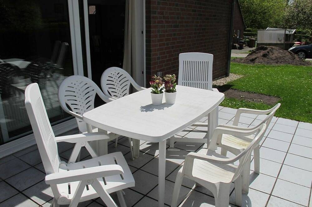 Gemütliche Wohnung in einem Ferienhaus für 7 Personen mit  W-Lan, Tv, Terrasse und Parkplatz — Bild 4