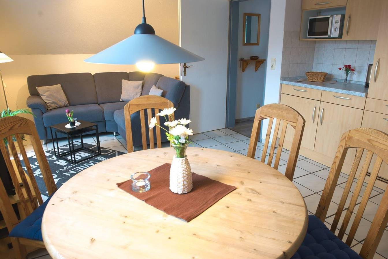 Oberwohnung mit Balkon Norden – Große Gruppe