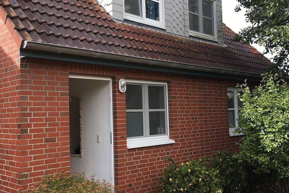 Komfortables Ferienmittelhaus mit eigenem Garten direkt am Natuschutzgebiet — Bild 2