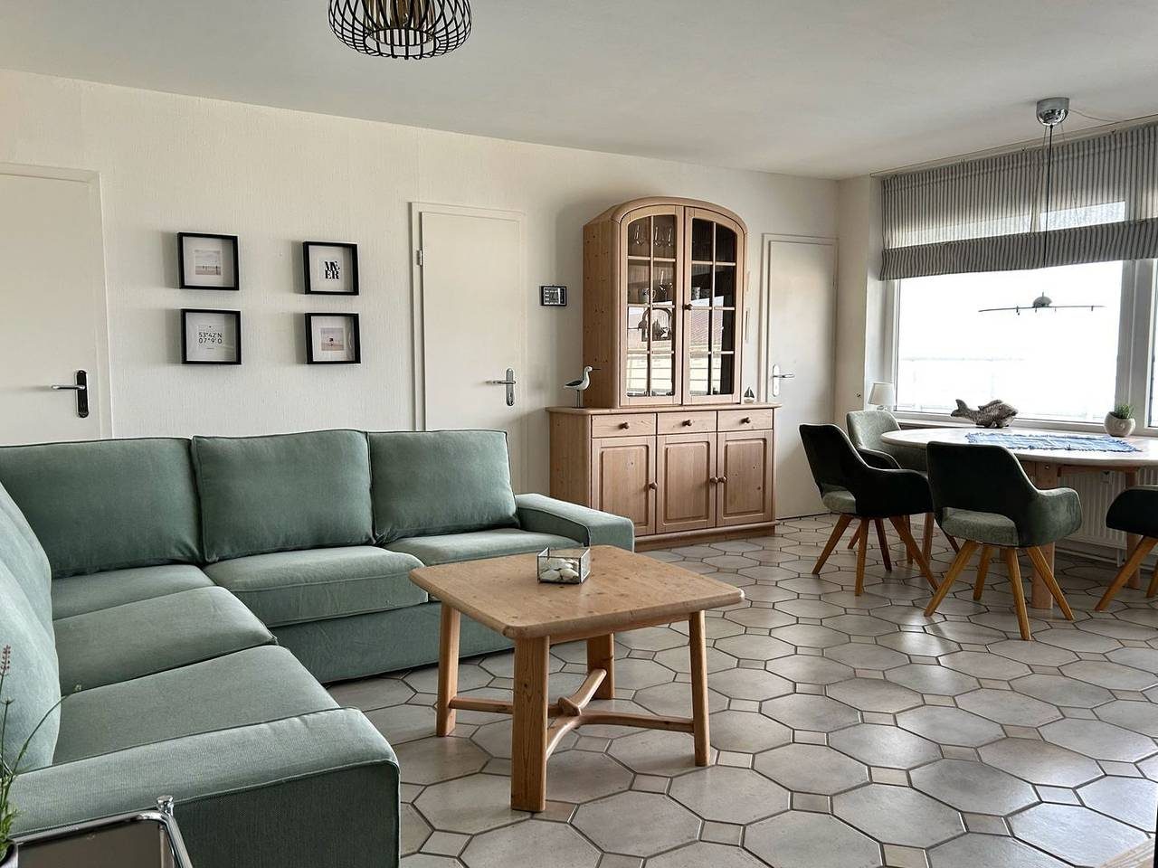 Geräumige Ferienwohnung direkt am Meer mit Meerblick! — Bild 2