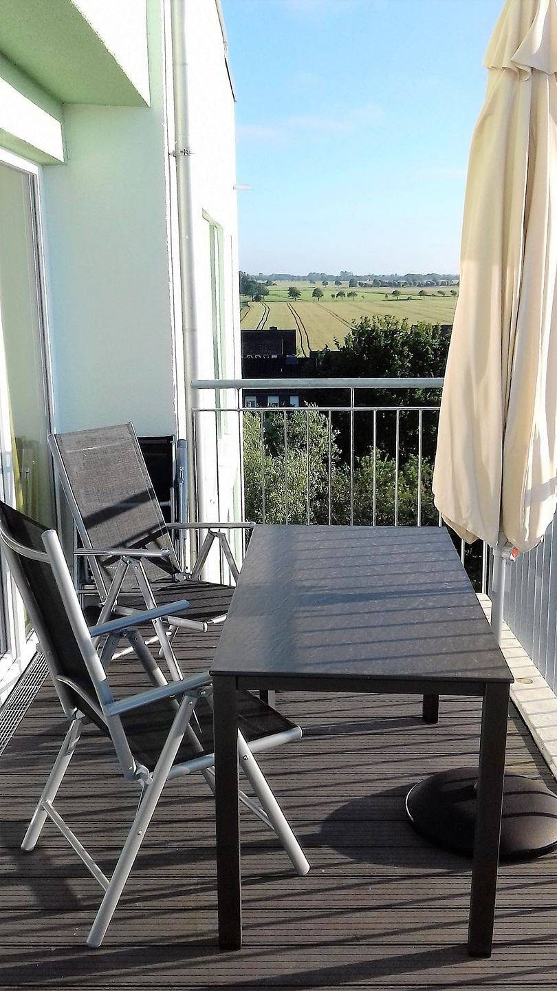 Moderne Ferienwohnung, Meerblick, großer Balkon, Wäsche inklusive — Bild 3