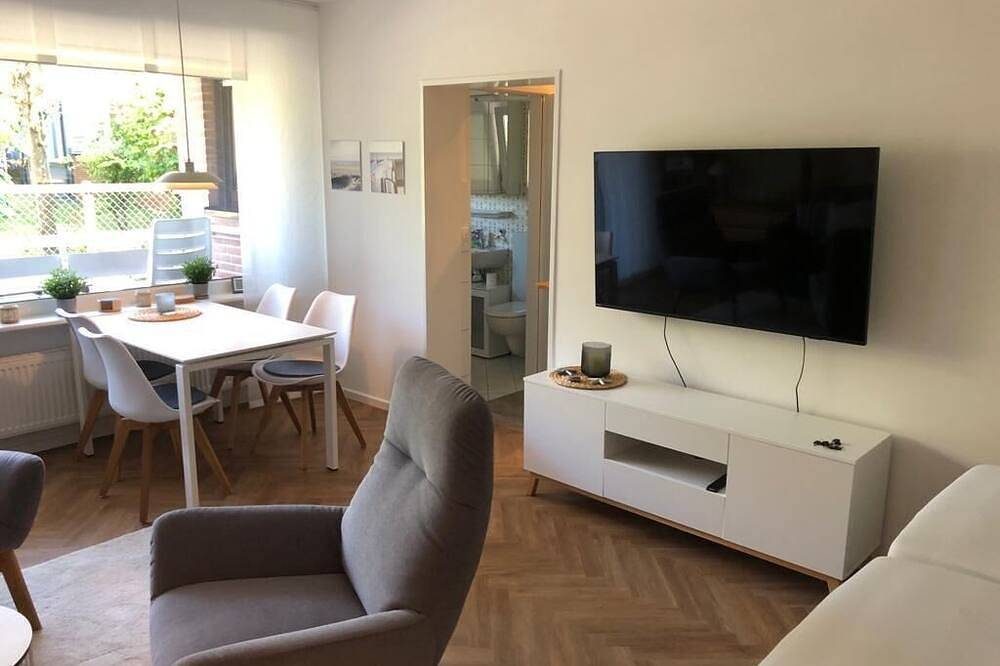 Neyszeit - neu renoviertes 1-Raum-Apartment in zentraler Lage
