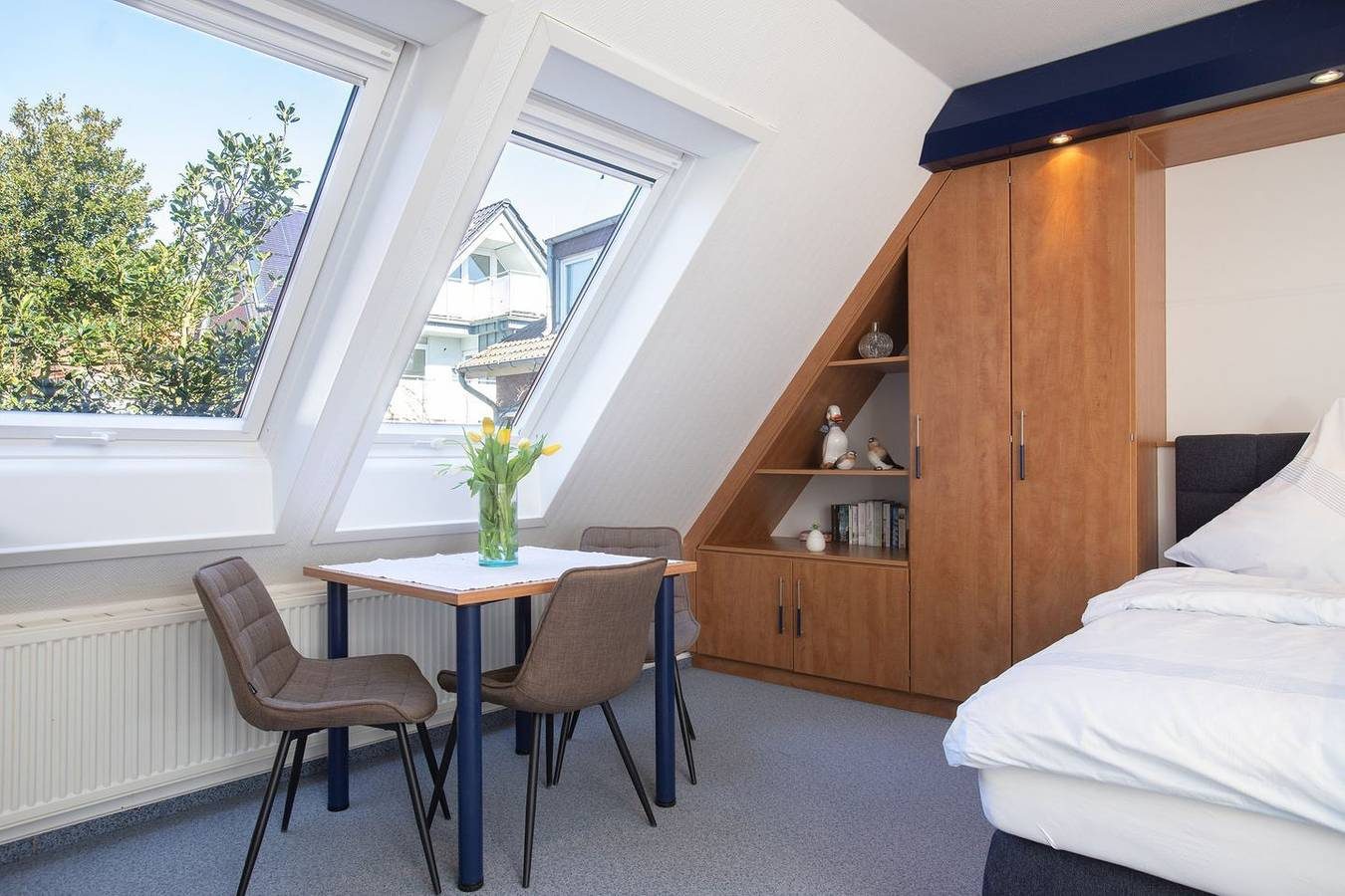 Familienfreundliche Ferienwohnung mit Gartennutzung in ruhigen Ostdorf — Bild 2