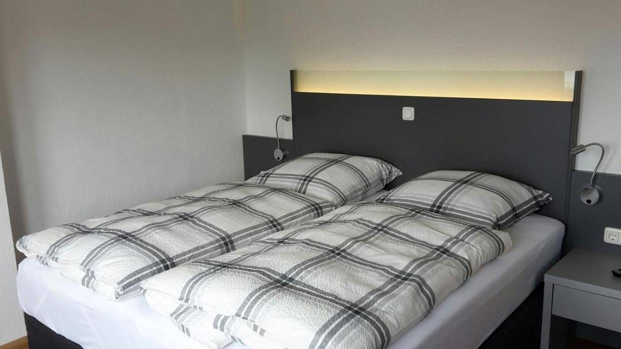 4 **** Ferienhaus Esens — Bild 2
