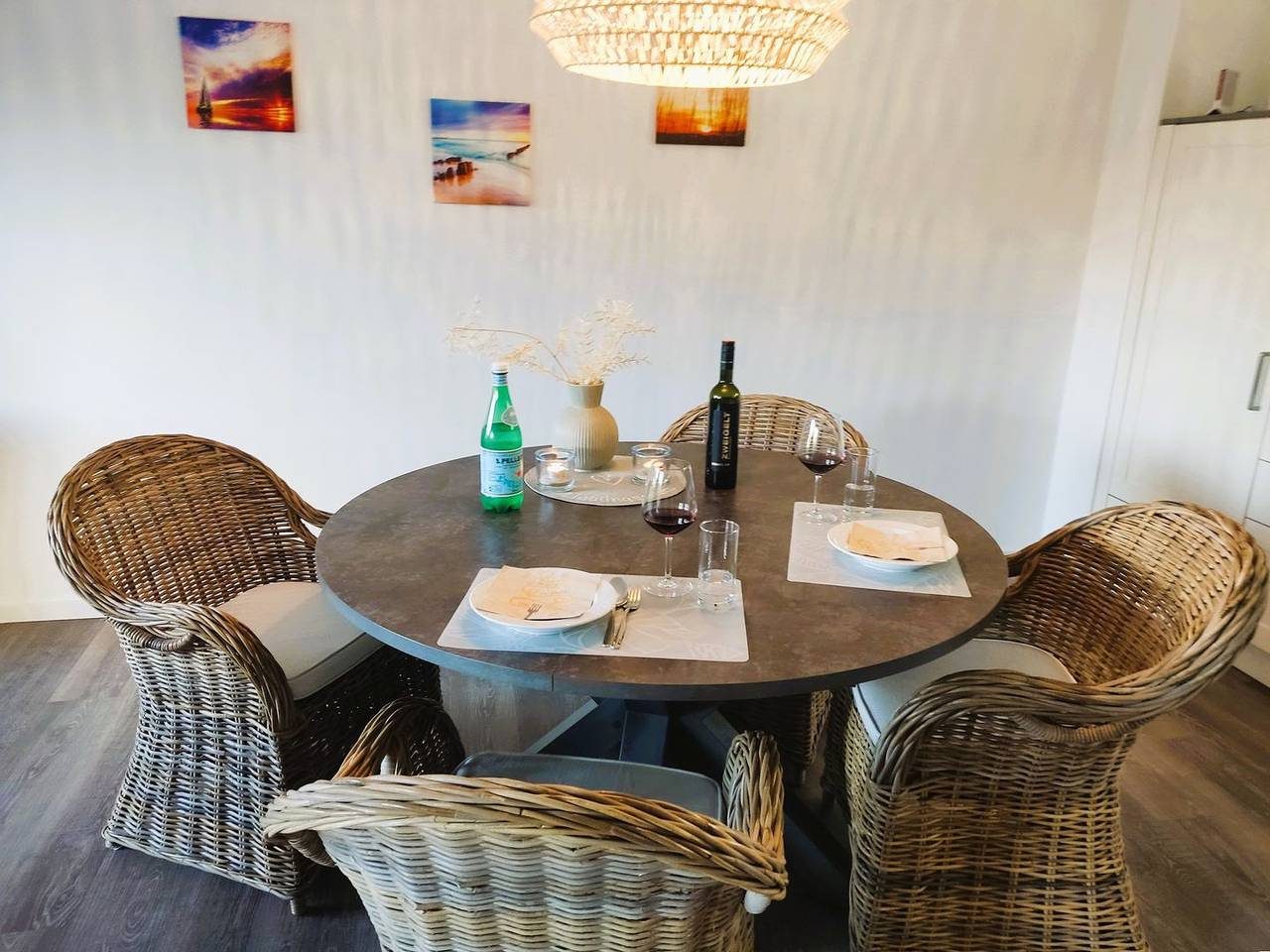 Moderne, hochwertige Ferienwohnung, Erdgeschoss, Sauna, großer Balkon, strandnah — Bild 3