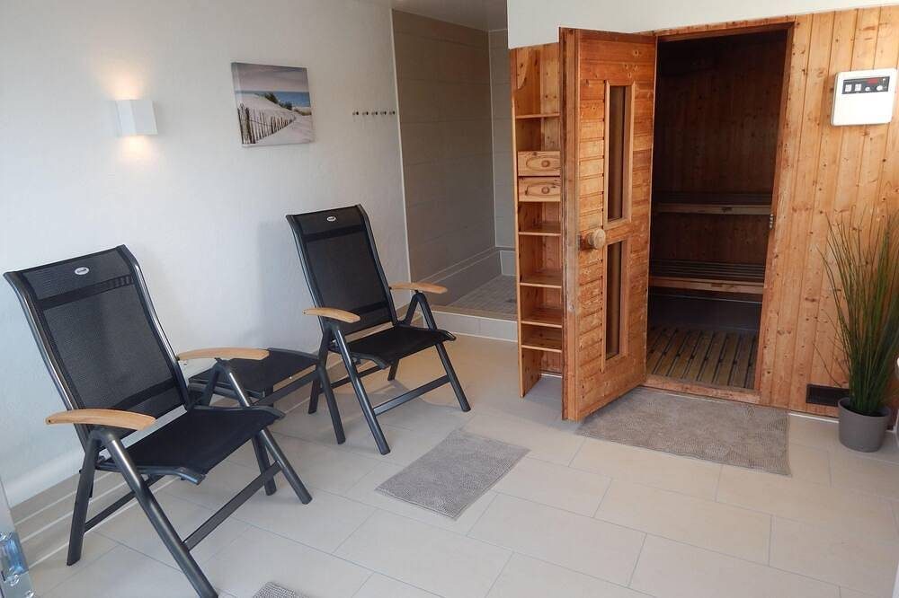 Fh Nordseeanker im Huus Godewind (vorm. Viermaster) mit Sauna und Kamin — Bild 5
