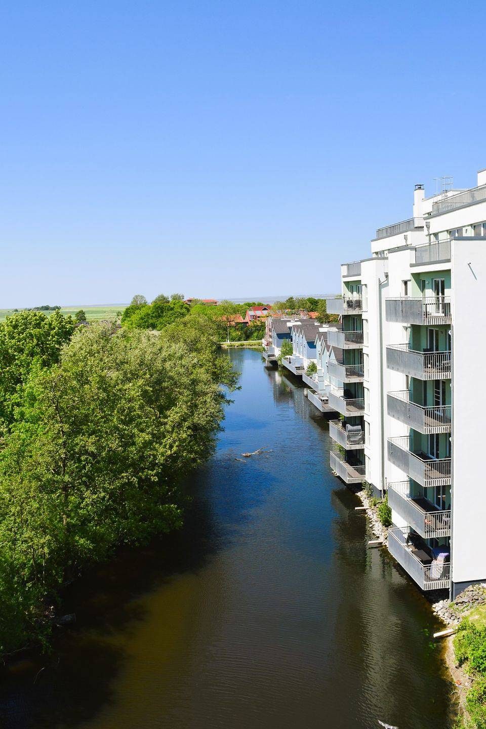 Moderne, hochwertige Ferienwohnung, Sauna, großer Balkon, strandnah — Bild 2