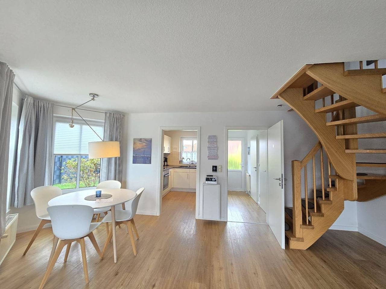 Ferienhaus Heimathafen – Modernes Urlaubsdomizil in Neßmersiel für 4 Personen und Hund