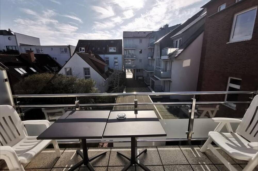 Exklusives 3-Raum-Apartment in bester Lage mit Balkon — Bild 3