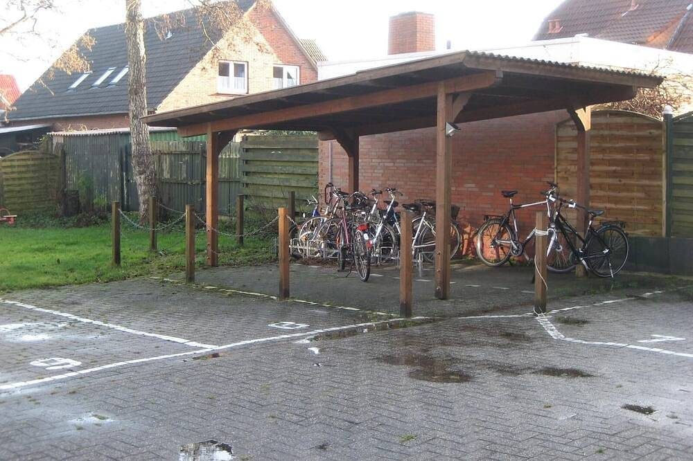 gemütliche u.zentrale Fewo auf 2 Etagen im Süderhaus , Südbalkon, 3 Sz — Bild 4